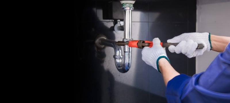 Διορθώστε το νεροχύτη και το σωλήνα κουζίνας που έχει διαρροή