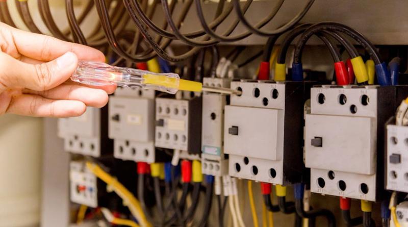 Σέρβις ηλεκτρικών επισκευών – Ελαττωματική επισκευή διακόπτη & πρίζα